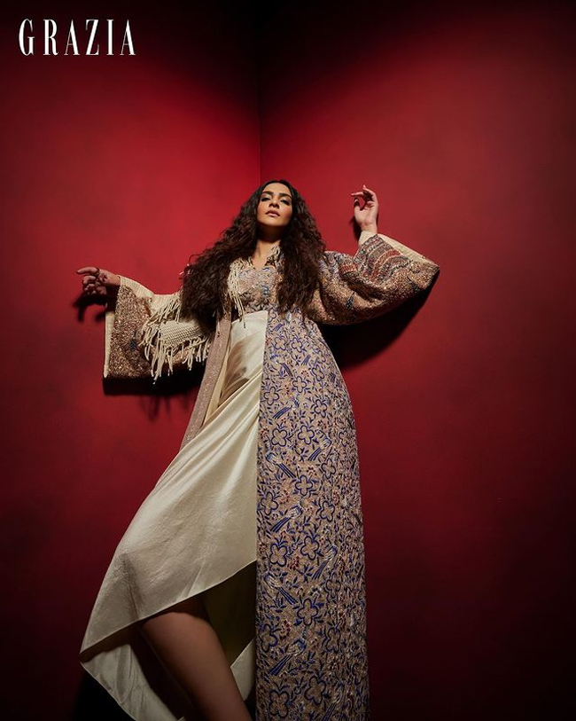 Fashioninsta Sonam Kapoor Strikes Again For GRAZIA